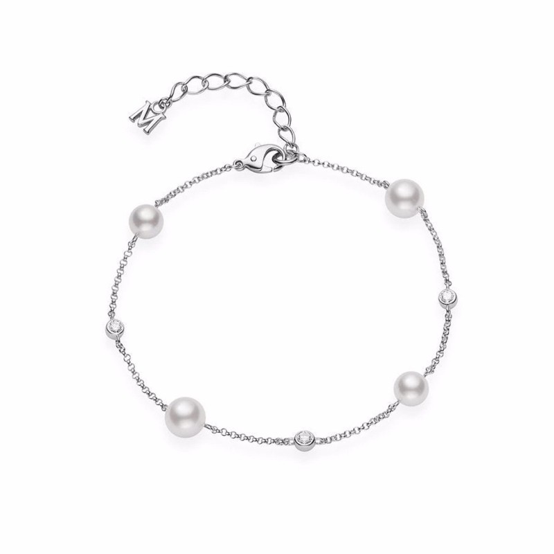 Mikimoto 18K White Gold Bracelet with 2 Round Akoya Pearls A+ 5.5mm & 2 Round Akoya Pearls A+ 6.5mm & 3 Round Diamonds 0.15 Tcw F-G VS  Size 7 + 1.25 Adjustable Chain