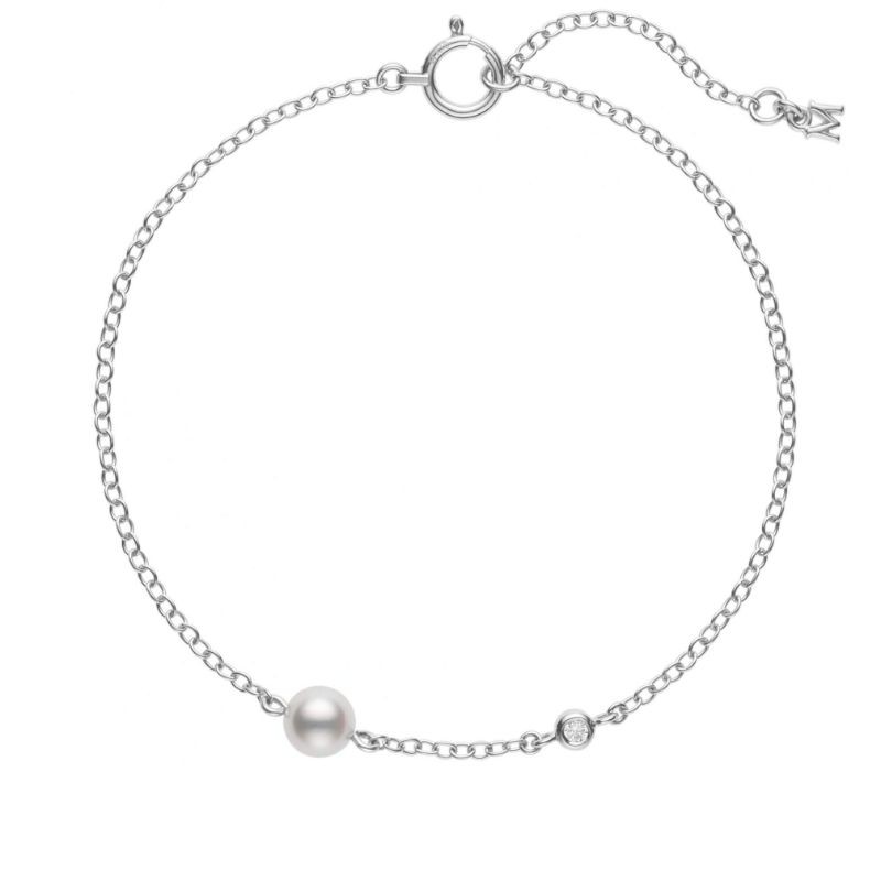 Mikimoto 18K White Gold Bracelet with 1 Round Akoya Pearl A+ 5mm & 1 Round Diamond 0.02 Cts F-G VS 7