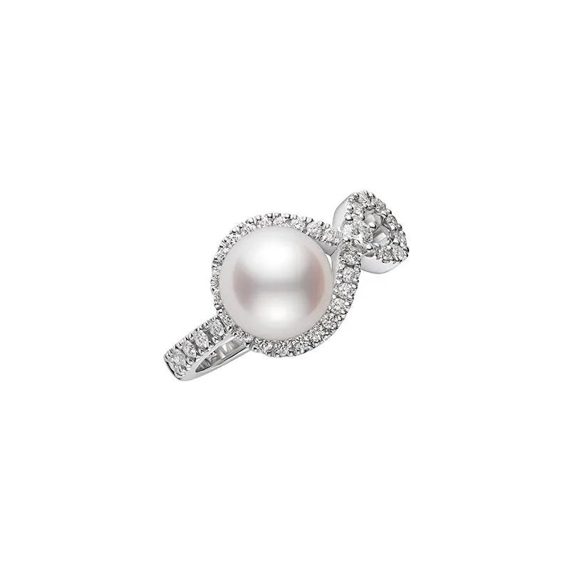 Mikimoto 18K White Gold Ring with 1 Round Akoya Pearl A+ 8mm and Round Diamonds 0.2 Tcw F-G VS  Size 6.5